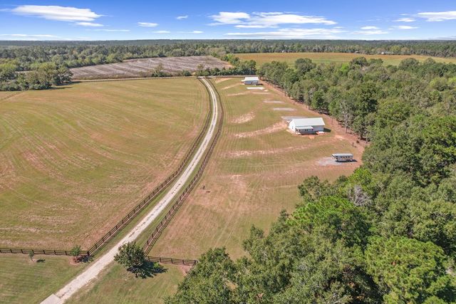 1690 Benton Store Road, Columbia, AL 36319