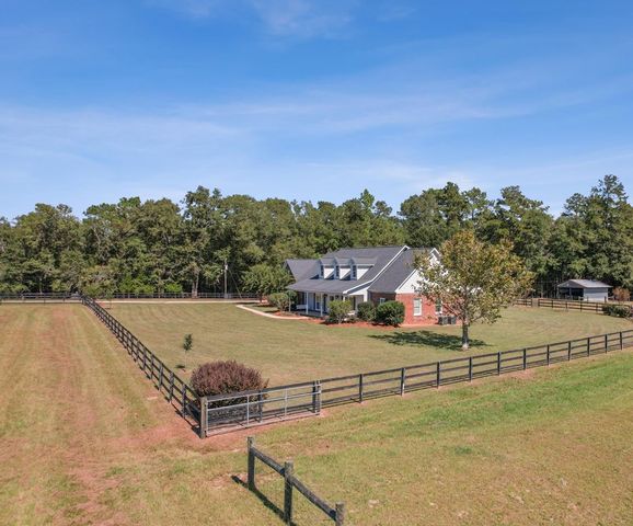 1690 Benton Store Road, Columbia, AL 36319