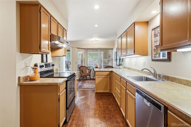 1570 S Roslyn Street, Denver, CO 80231