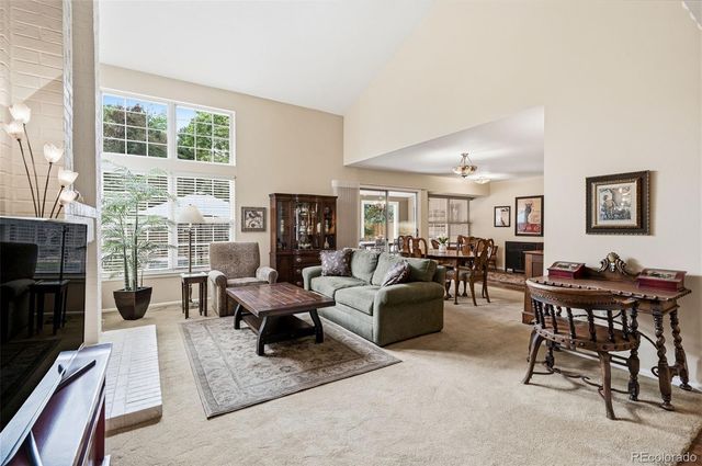 1570 S Roslyn Street, Denver, CO 80231