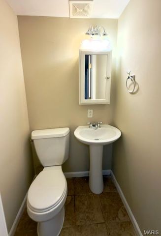 11623 Arroyo Drive, Florissant, MO 63033