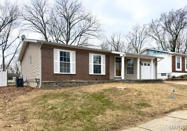 11623 Arroyo Drive, Florissant, MO 63033