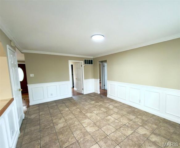 11623 Arroyo Drive, Florissant, MO 63033