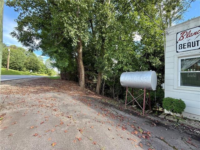 645 Boone Trail, North Wilkesboro, NC 28659