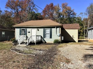 25 Magnolia Street, York, SC 29745