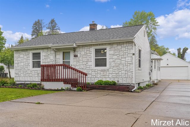 1145 Eastmont Drive, Grand Rapids, MI 49546