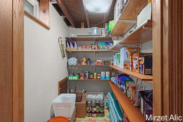 1145 Eastmont Drive, Grand Rapids, MI 49546