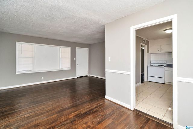 832 ALDEN AVENUE, Midfield, AL 35228