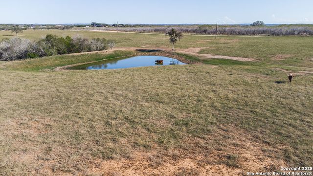 2400 Elm Creek, Seguin, TX 78155