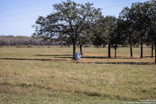 2400 Elm Creek, Seguin, TX 78155