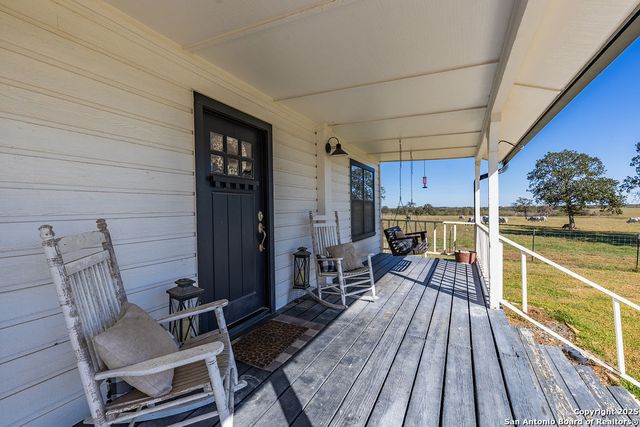 2400 Elm Creek, Seguin, TX 78155