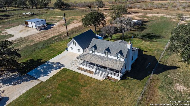 2400 Elm Creek, Seguin, TX 78155