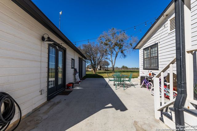 2400 Elm Creek, Seguin, TX 78155