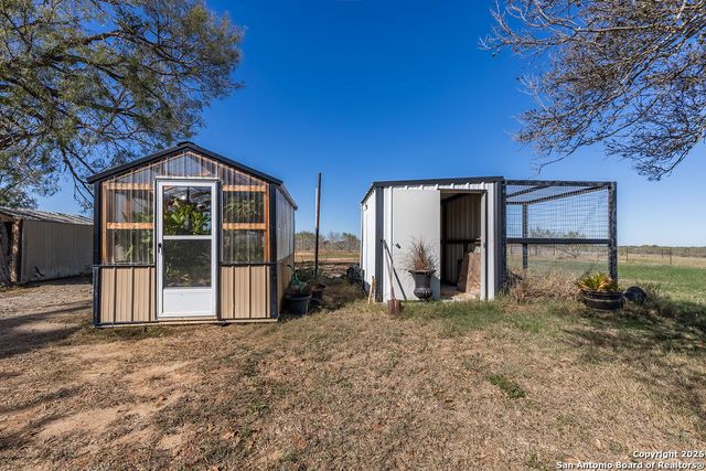 2400 Elm Creek, Seguin, TX 78155
