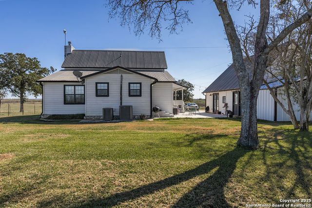 2400 Elm Creek, Seguin, TX 78155