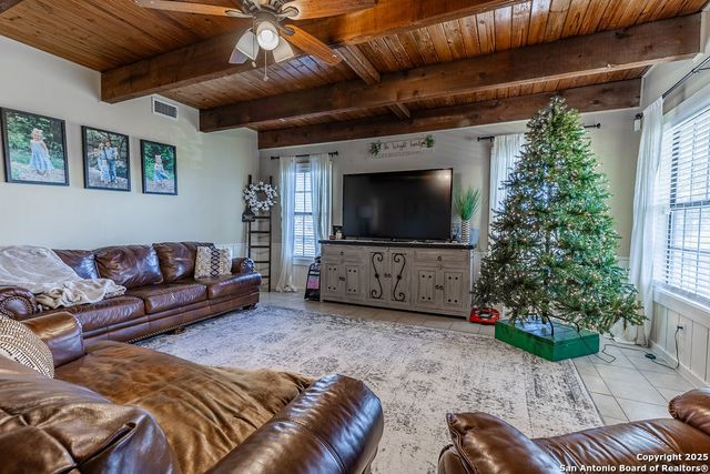 2400 Elm Creek, Seguin, TX 78155