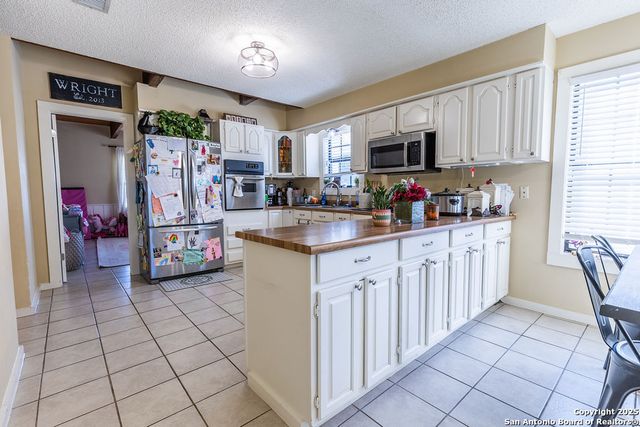 2400 Elm Creek, Seguin, TX 78155