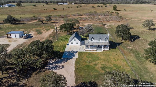 2400 Elm Creek, Seguin, TX 78155