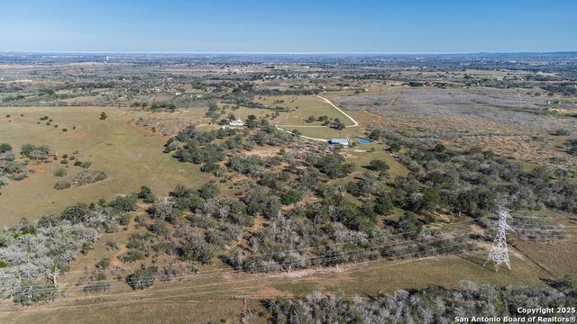 2400 Elm Creek, Seguin, TX 78155