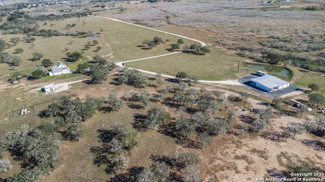 2400 Elm Creek, Seguin, TX 78155