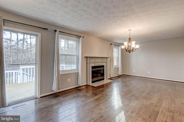 7925 CARRIAGE DR, Severn, MD 21144