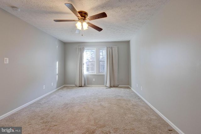 7925 CARRIAGE DR, Severn, MD 21144