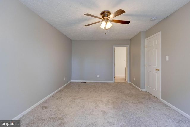 7925 CARRIAGE DR, Severn, MD 21144