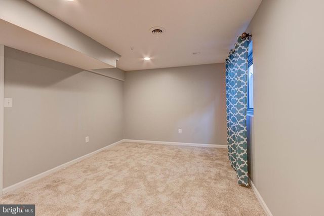 7925 CARRIAGE DR, Severn, MD 21144
