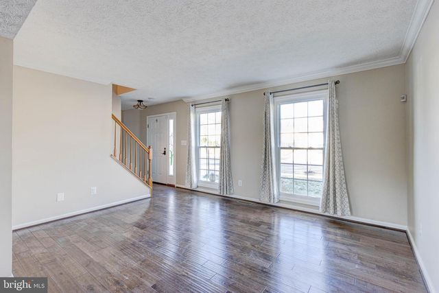 7925 CARRIAGE DR, Severn, MD 21144
