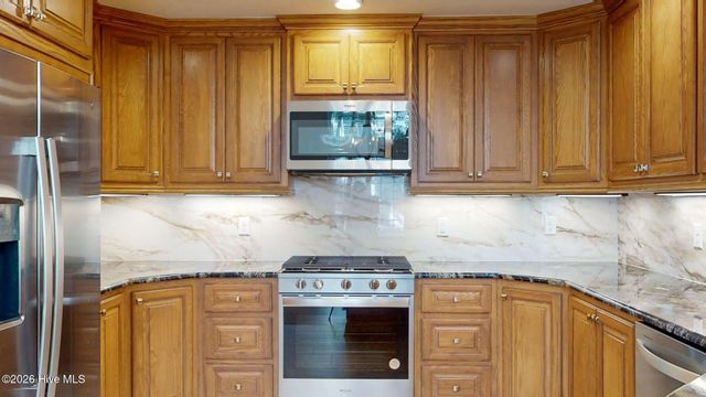 110 Lighthouse Drive, Carolina Beach, NC 28428