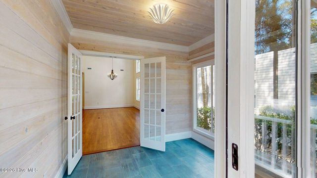 110 Lighthouse Drive, Carolina Beach, NC 28428