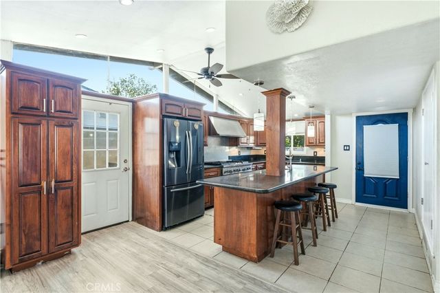 10930 Groveland Avenue, Whittier, CA 90603