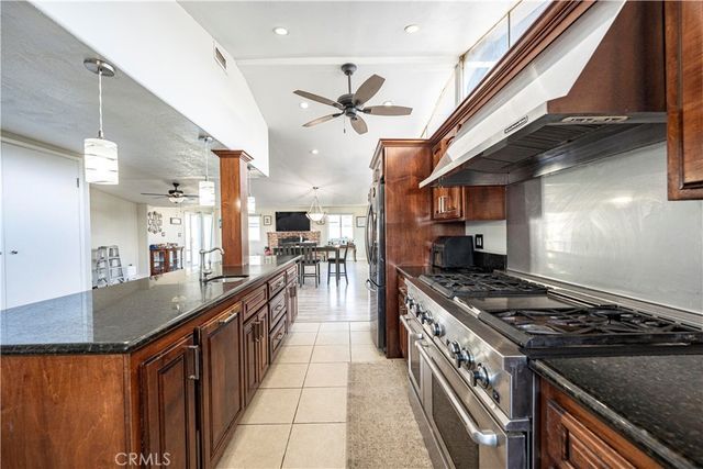 10930 Groveland Avenue, Whittier, CA 90603