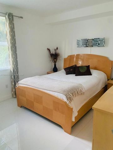 17150 N Bay Rd 2109, Sunny Isles Beach, FL 33160