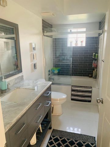 17150 N Bay Rd 2109, Sunny Isles Beach, FL 33160