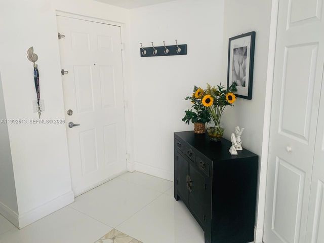 17150 N Bay Rd 2109, Sunny Isles Beach, FL 33160