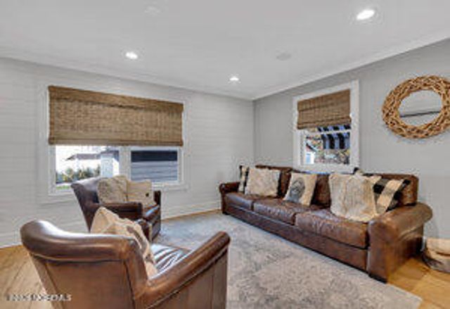 111 Sanborn Avenue, Point Pleasant Beach, NJ 08742