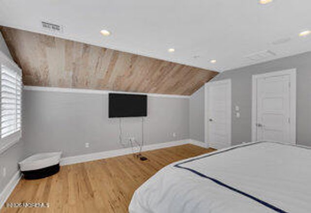 111 Sanborn Avenue, Point Pleasant Beach, NJ 08742