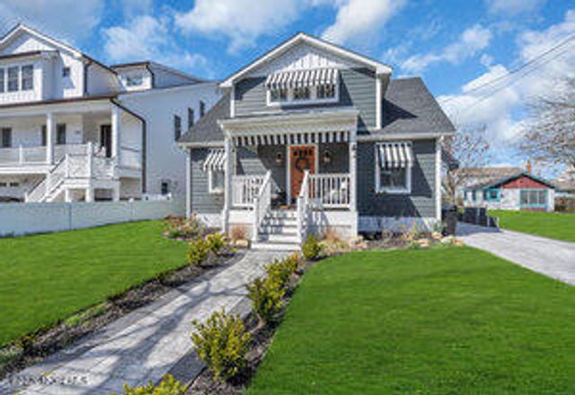 111 Sanborn Avenue, Point Pleasant Beach, NJ 08742