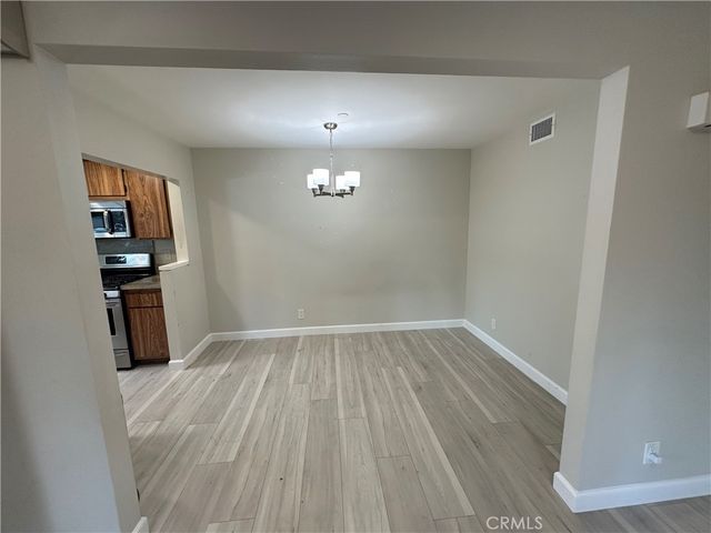 156 Echo Run 70, Irvine, CA 92614