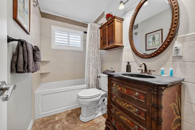 2081 NE 25th Street, Lighthouse Point, FL 33064