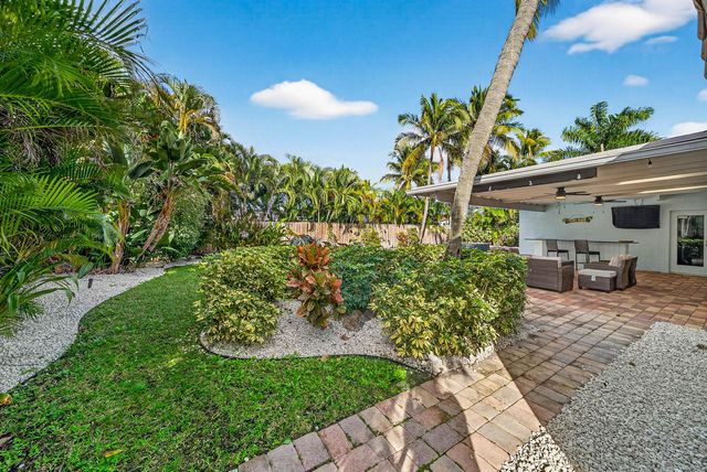 2081 NE 25th Street, Lighthouse Point, FL 33064