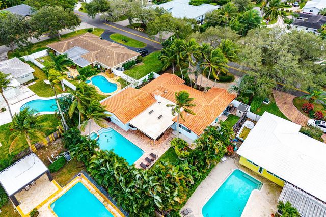 2081 NE 25th Street, Lighthouse Point, FL 33064