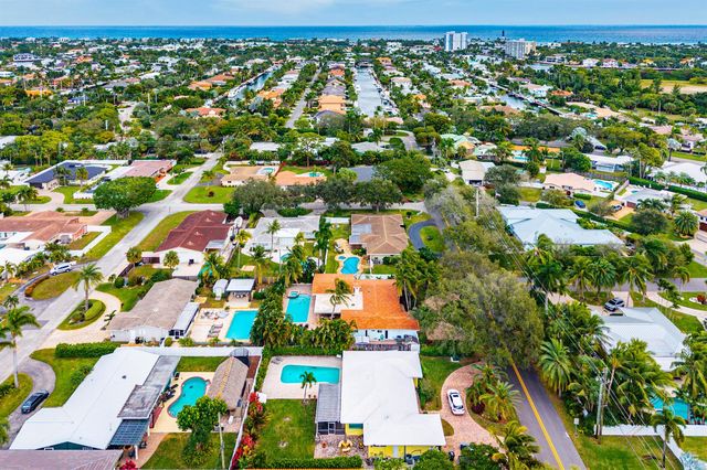 2081 NE 25th Street, Lighthouse Point, FL 33064
