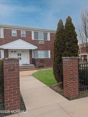 151 Wyckoff Road, Eatontown, NJ 07724