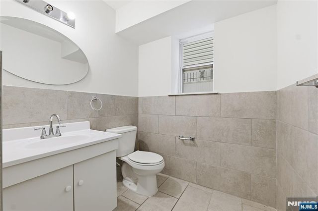 97 N 6th Street, Newark, NJ 07107