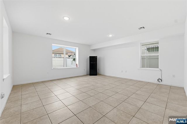 97 N 6th Street, Newark, NJ 07107