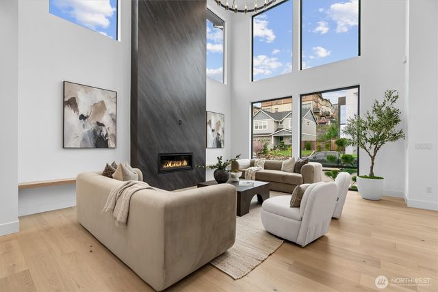 590 W U Street, Camas, WA 98607