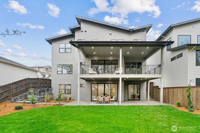 590 W U Street, Camas, WA 98607