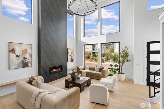 590 W U Street, Camas, WA 98607